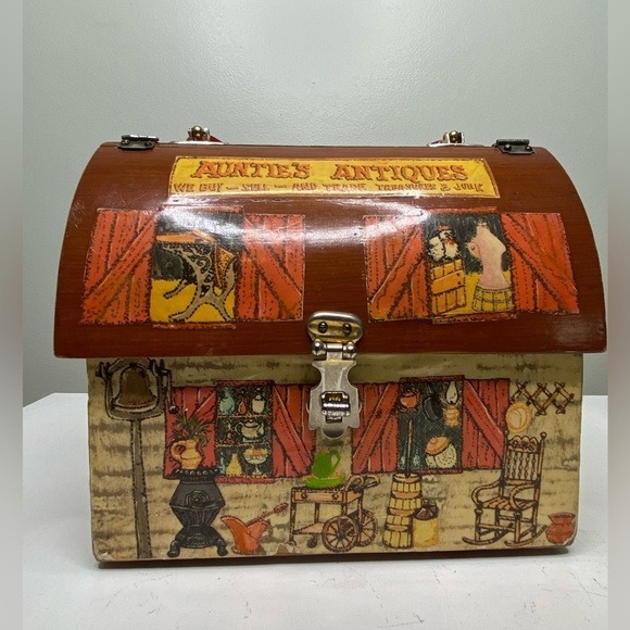 Handbags - Vintage Wooden Barn Purse